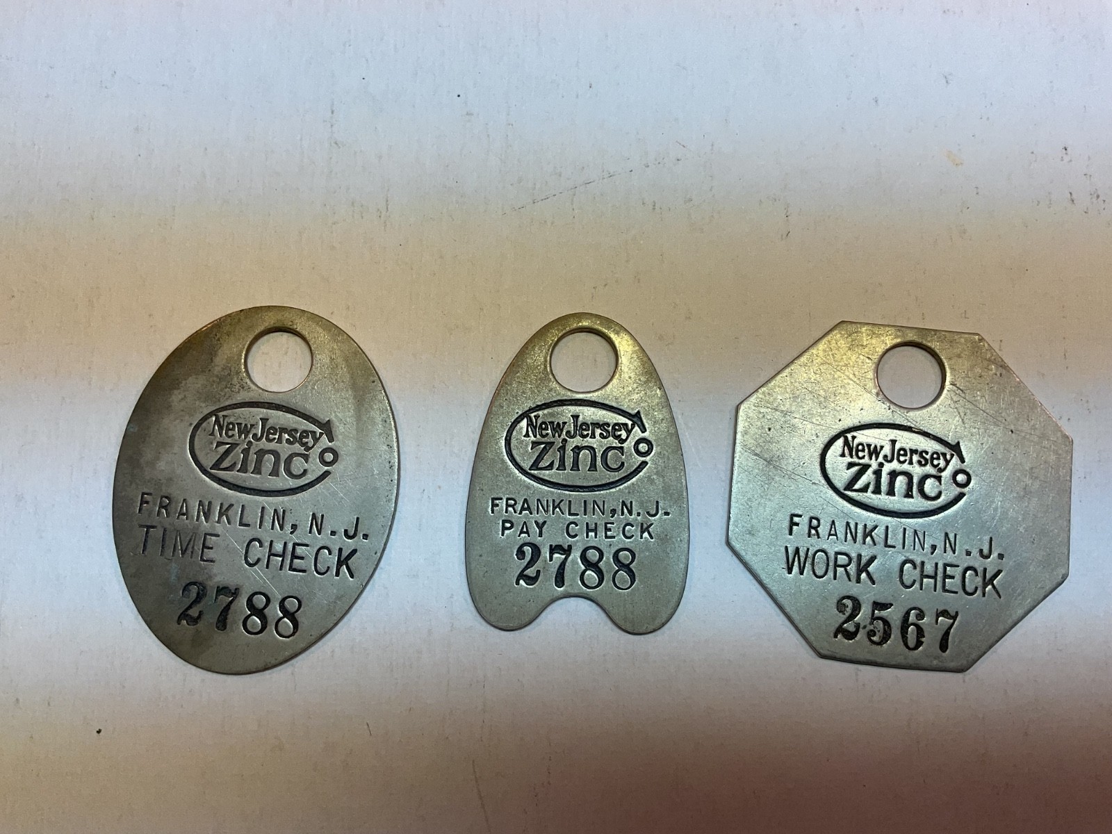 3 NJZCO MINERS TAGS FRANKLIN NEW JERSEY ZINC FLUORESCENT MINERAL W/T/P 2788/2567