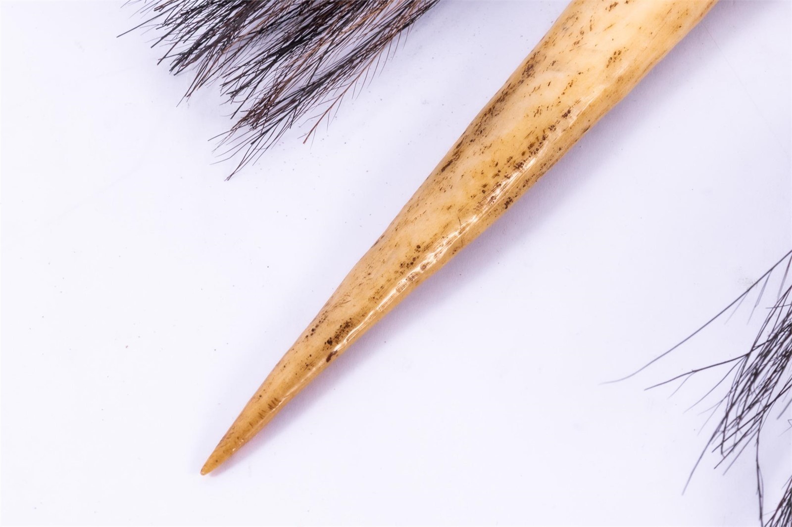 PAPUA NEW GUINEA CASSOWARY KNIFE, carved blade 12" 1900'S