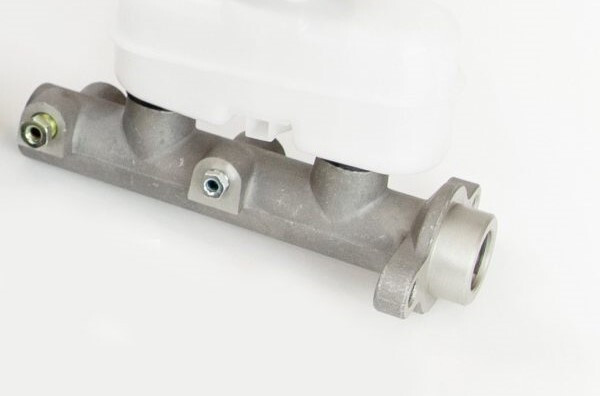 Master Cylinder for 65-73 Mustang Four Wheel Disc Brakes 1.0" bore Aluminum Body