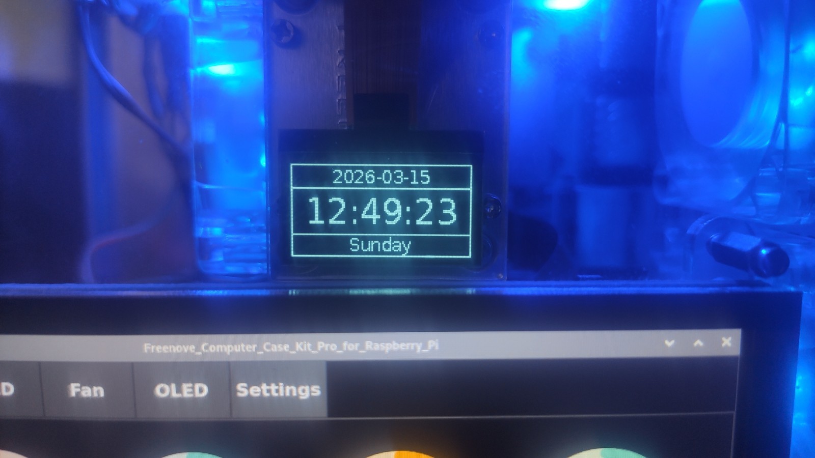 Raspberry Pi 5 8GB - 120GB Nvme SSD - 4.3" Screen NAS - Crypto Node - Emulation