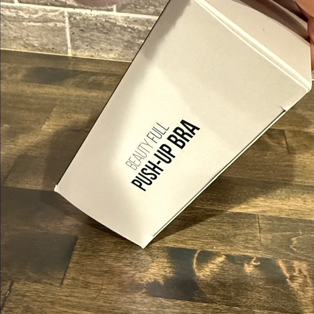 DAFYNCH Black Strapless Backless Invisible Push Up Reusable Adhesive D cup