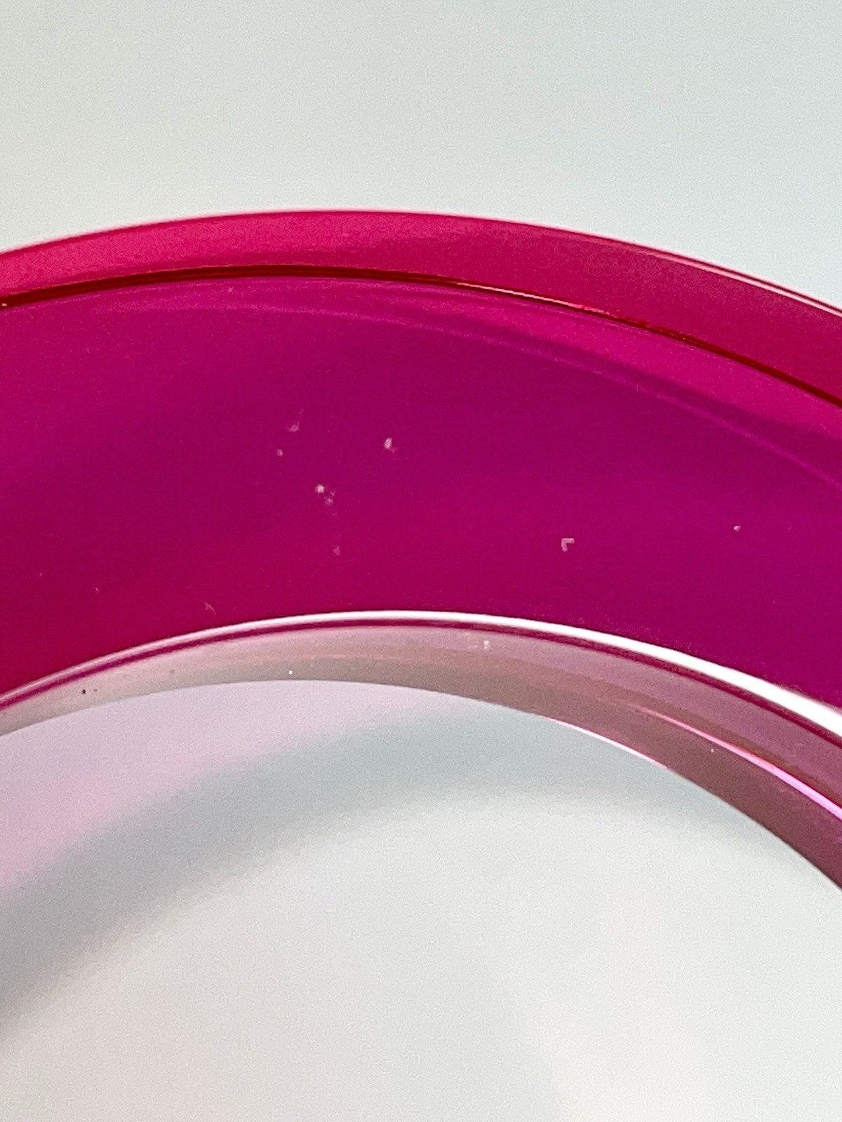 Lucite Acrylic Round Hot Pink Chunky Bangle Bracelet Fuchsia Estee Lauder Vtg 8”