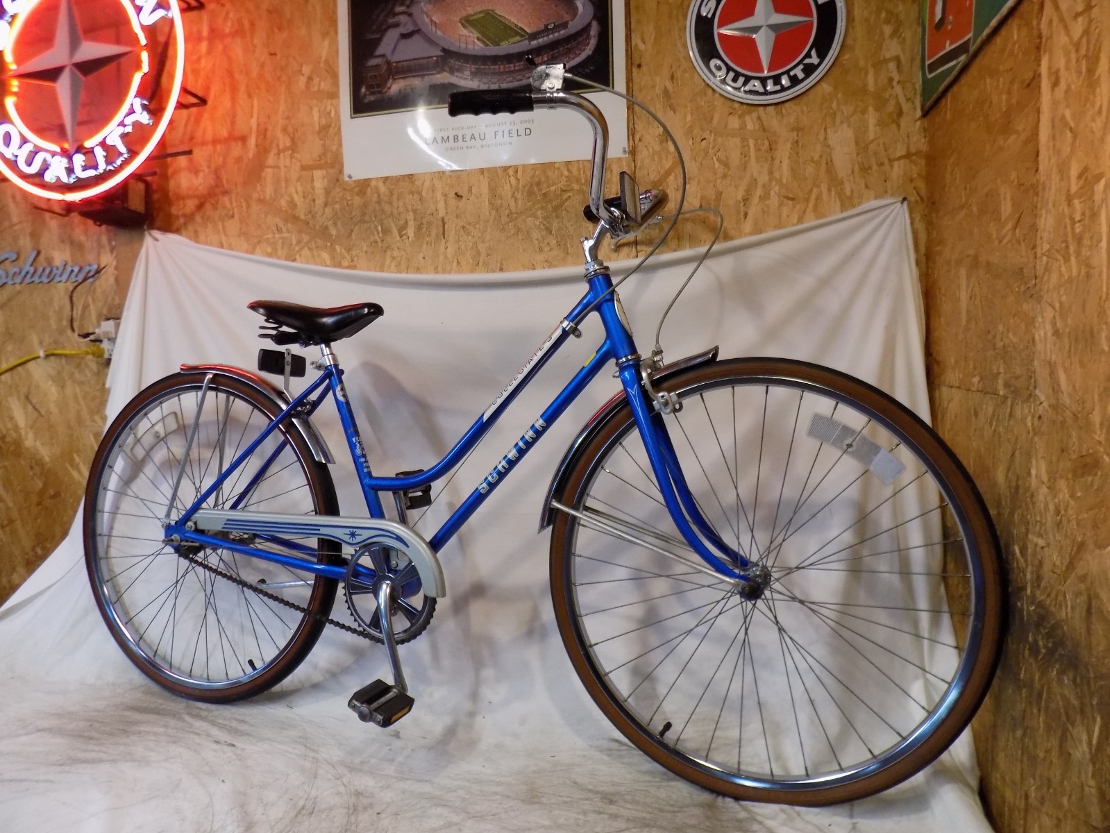 1980 SCHWINN COLLEGIATE LADIES 3-SPEED ROAD CRUISER BIKE BREEZE HOLLYWOOD RACER