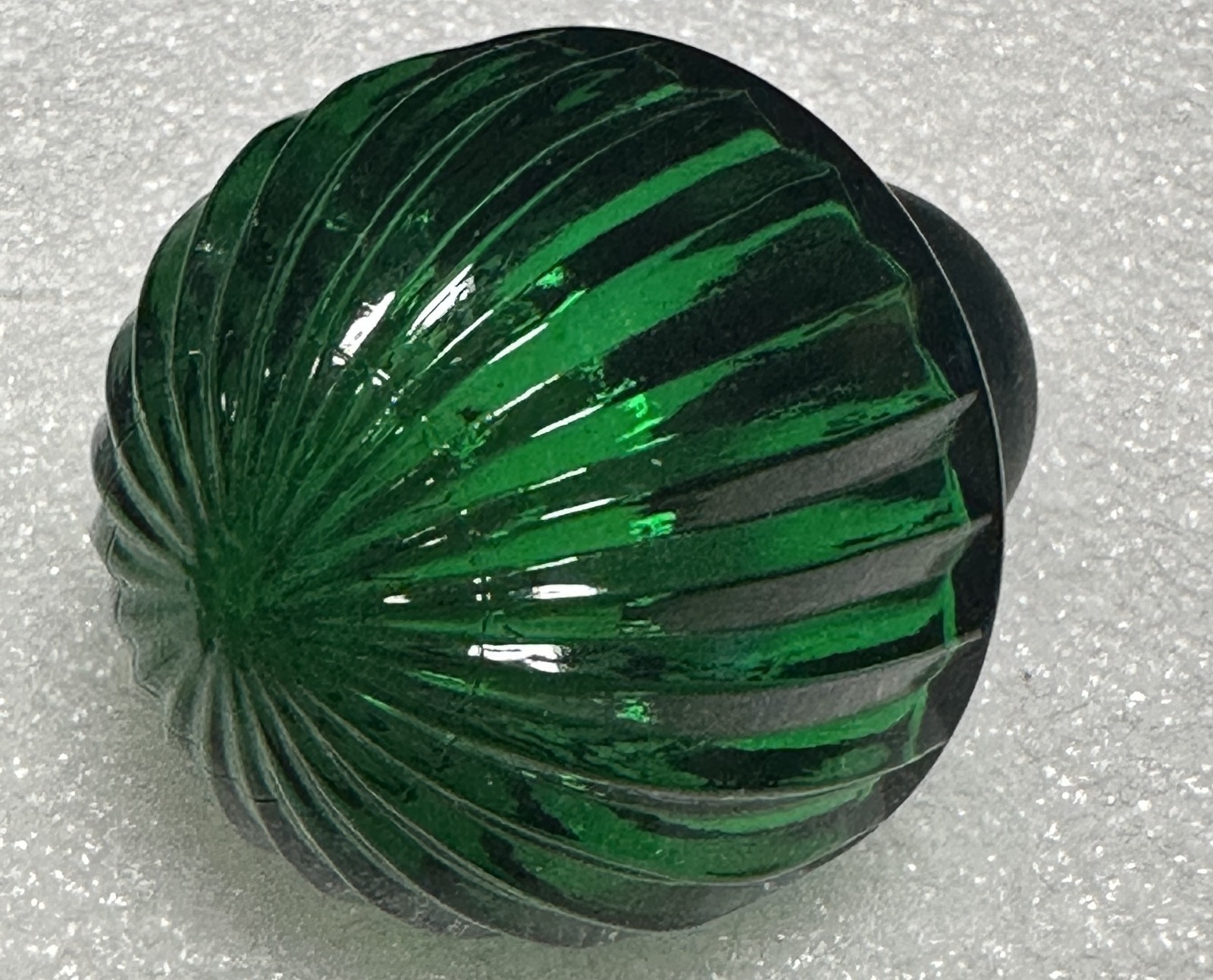 AVON Vintage EMERALD ACCENT Glass Decanter Set with Tray & 4 Glasses + Boxes 80s