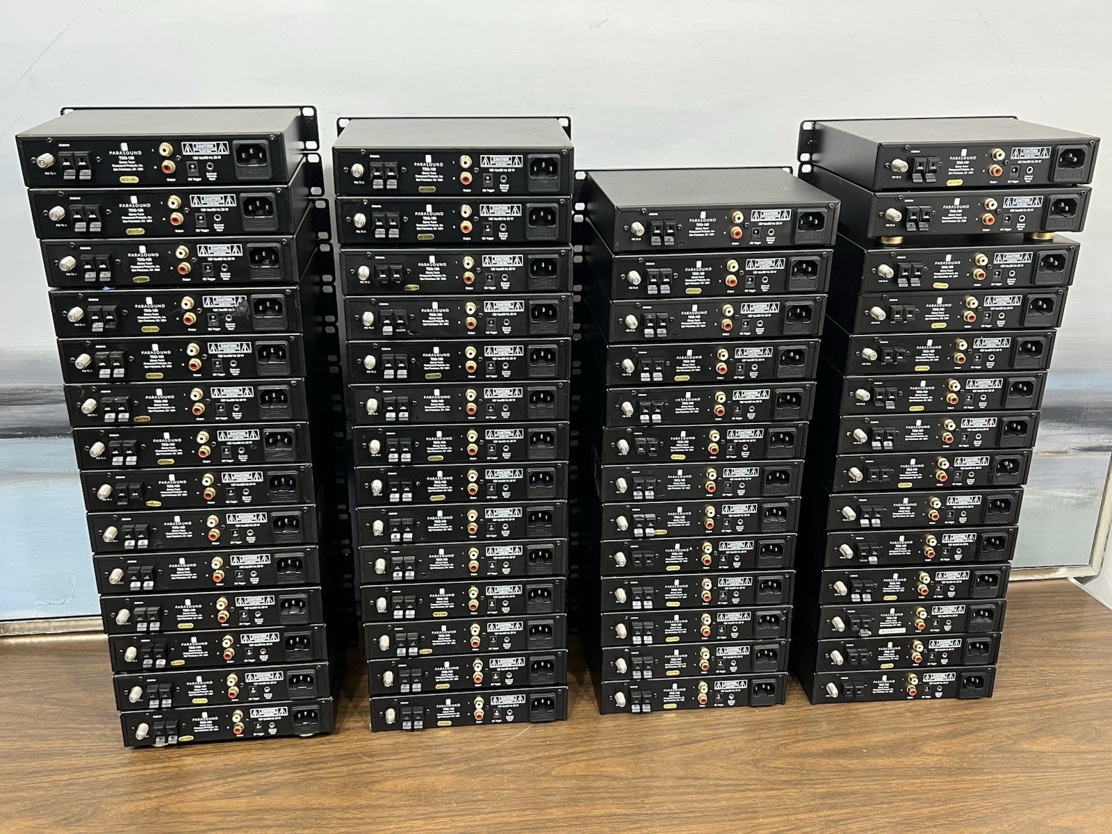 Parasound TDQ-150 Stereo tuner Working ( PRICE FOR 1 UNIT ONLY )