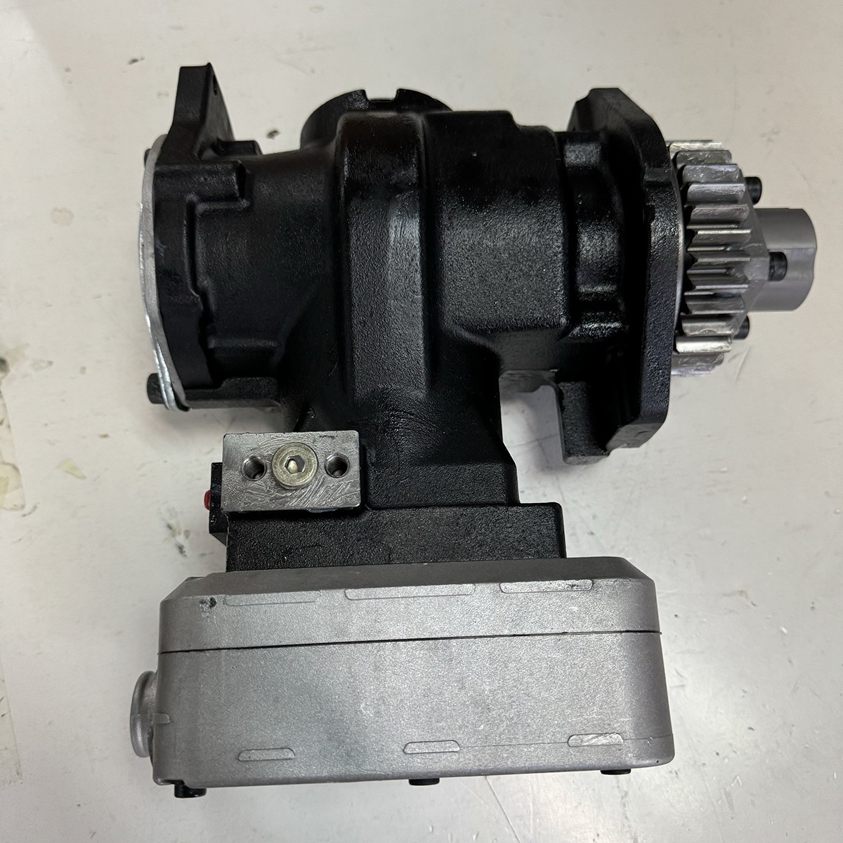 Air Brake Compressor 3689649 for Cummins ISX15/QSX15 Engine 3689649RX 3689649NX