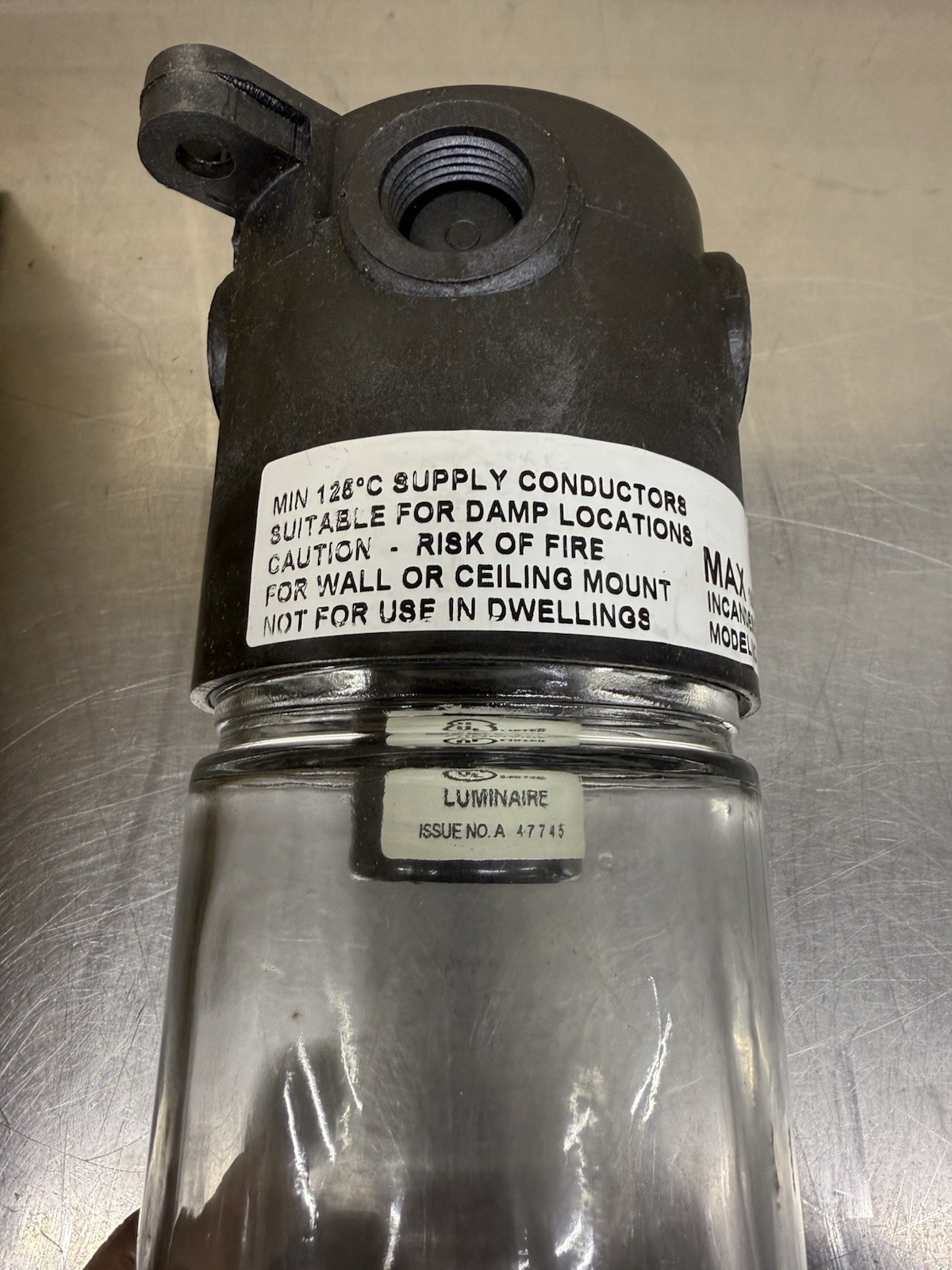 McGill Incandescent Luminaire Cat. No. 600 Damp Location 150 Watt New Old Stock