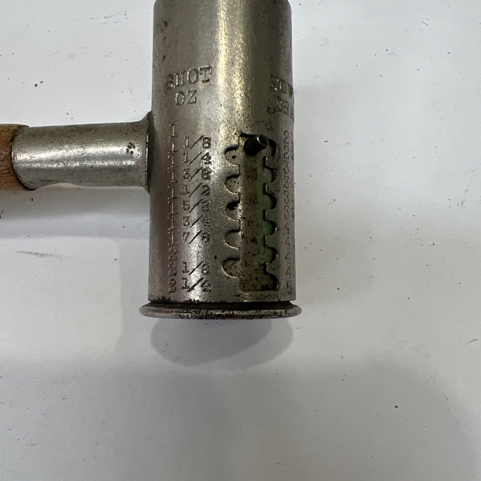 U.H. Co. Torrington Conn. Wood Adjustable Powder Drams Shot Oz Measure Vintage