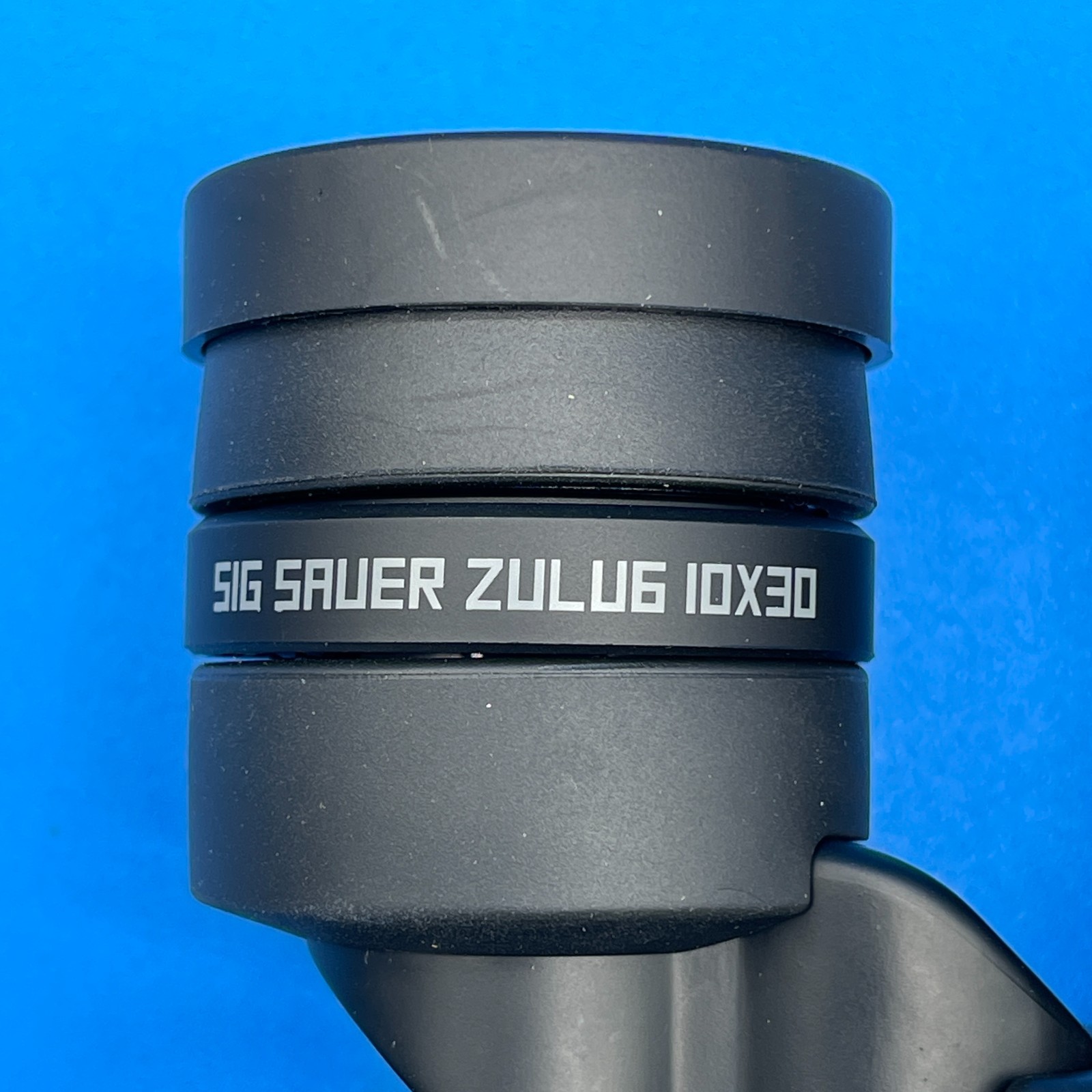Sig Sauer ZULU6 HDX 10x30mm OIS Image Stabilized Binoculars FDE - SOZ6WP10