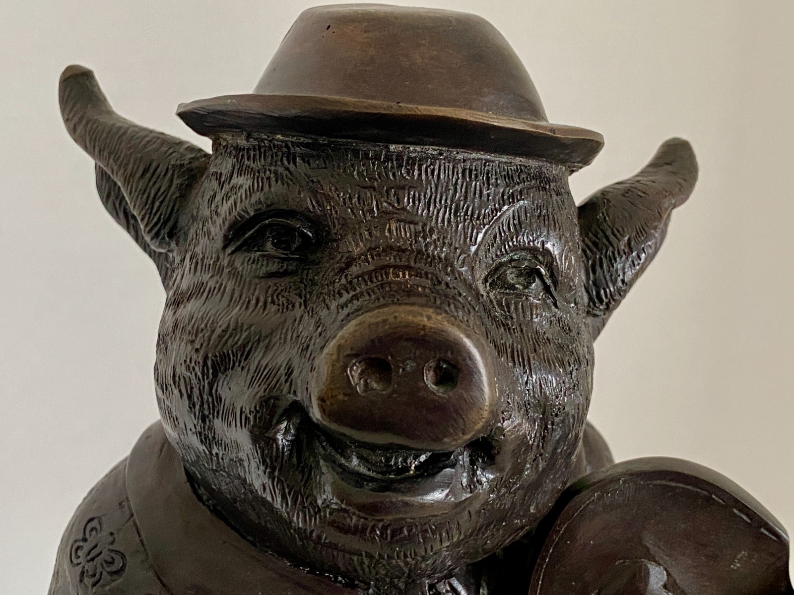 Vtg 16" Bronze Anthropomorphic Pig Sculpture Playing Violin Maitland Smith MCM