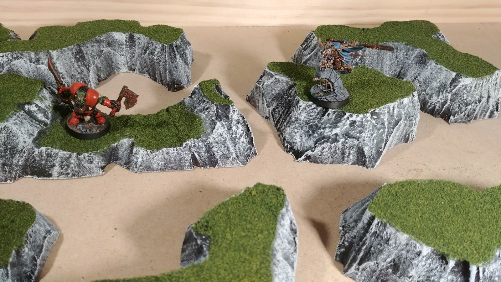 Wargaming Terrain - Large Box Set of Hills Grass Finish
