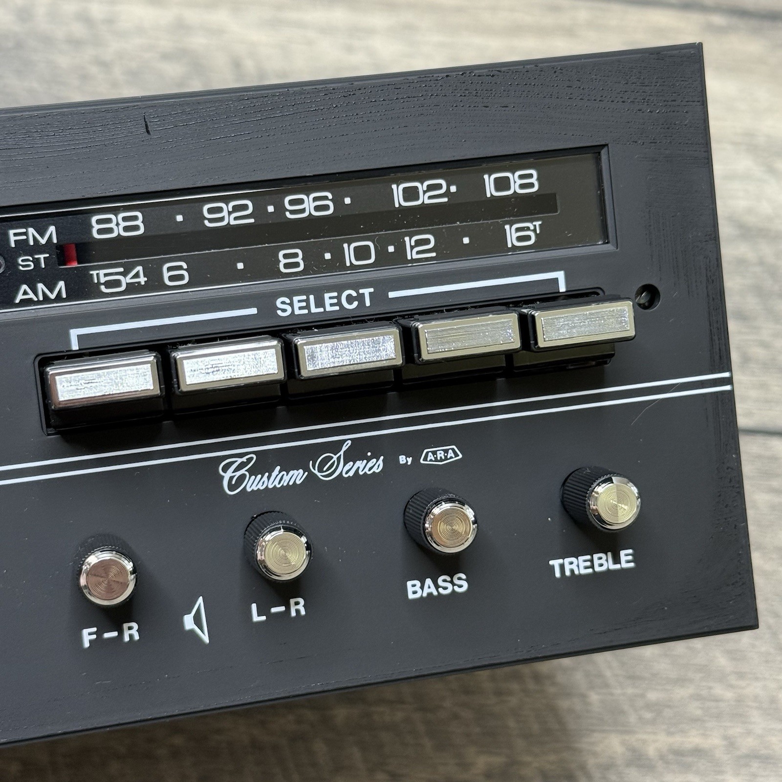 ARA Manufacturing Push Button Car Stereo AM FM Radio Black JMX12 NOS / UNTESTED