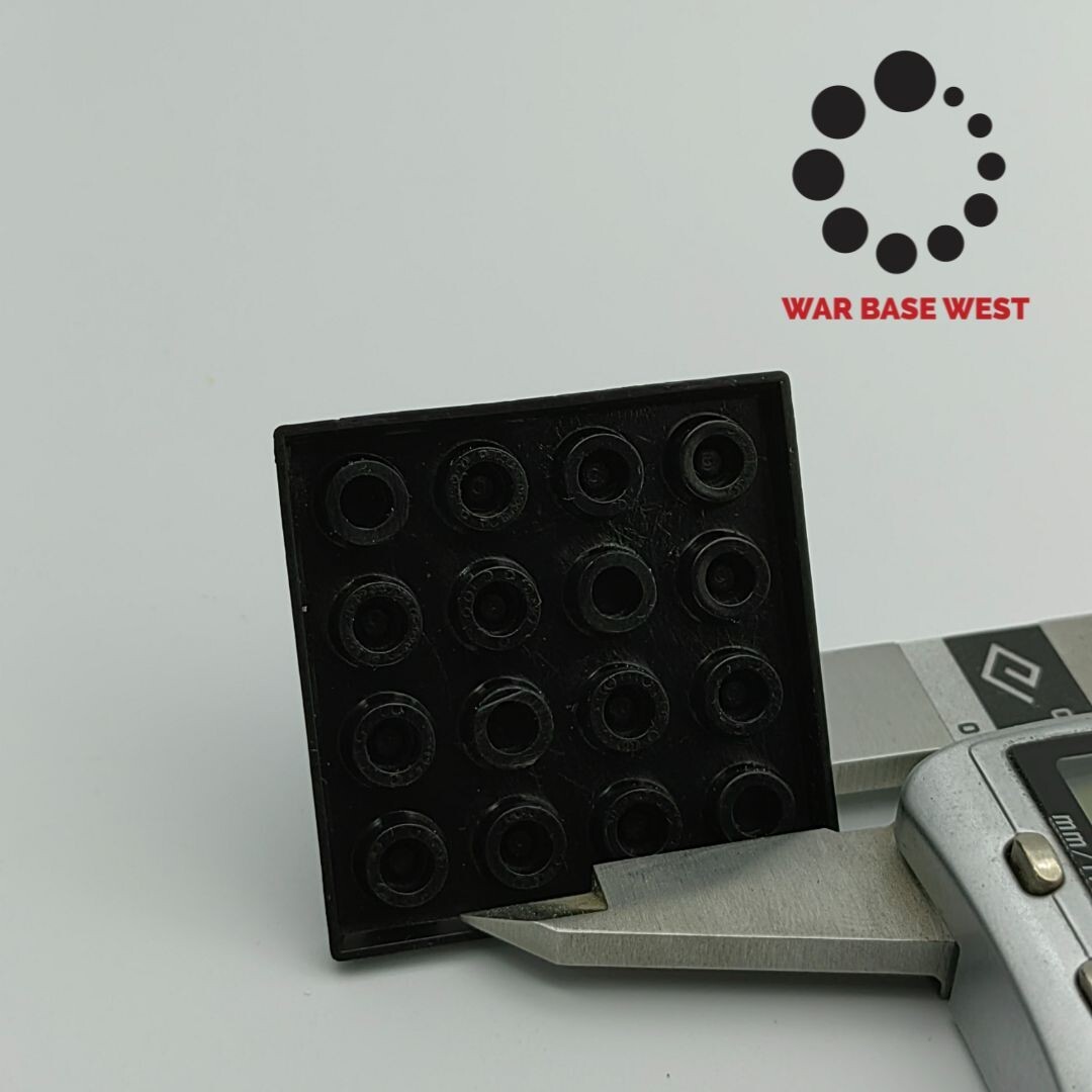 Lot Of 20 40mm Square Bases Used For Warhammer Fantasy Large Infantry & Swarms