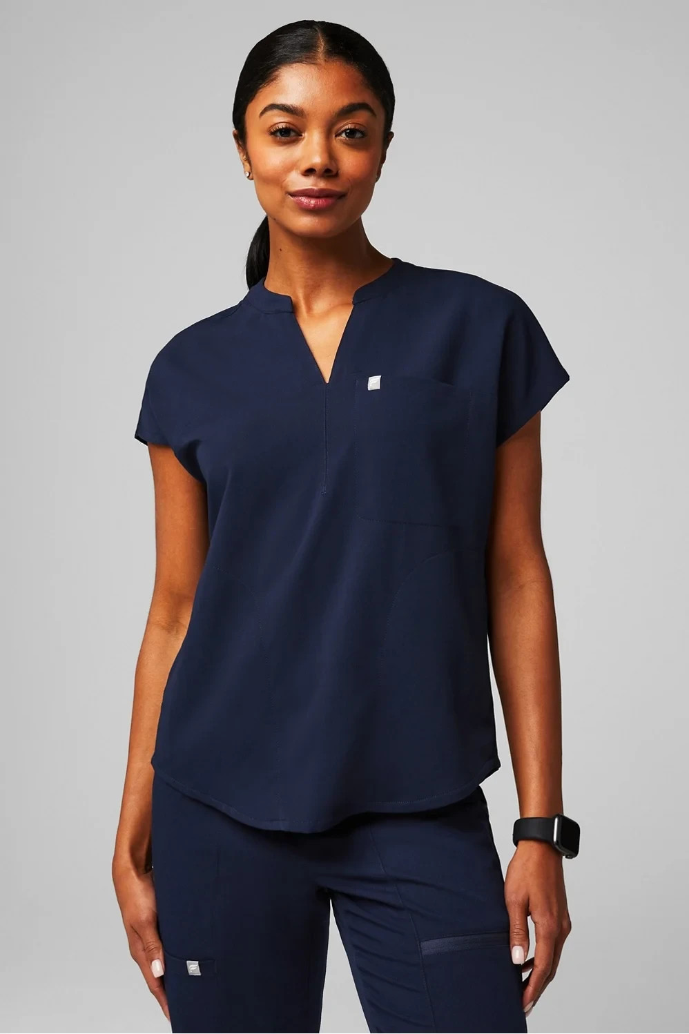 Fabletics Evolve Scrub Top Womens Large NWT Navy Blue 3 Pocket Oversized Stretch