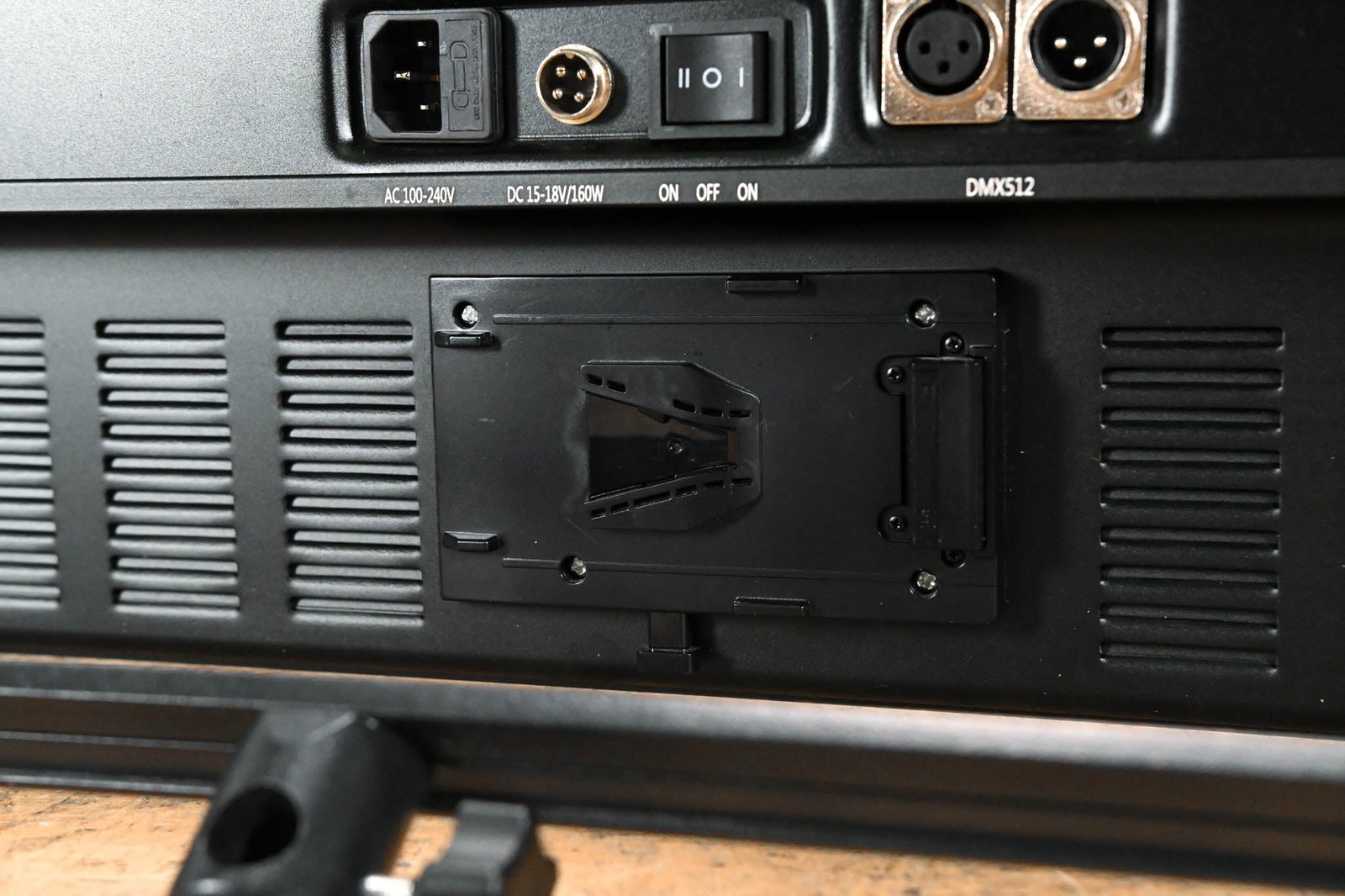 Mmbel B-112L-120W Bi-Color LED Panel Light CG01U63