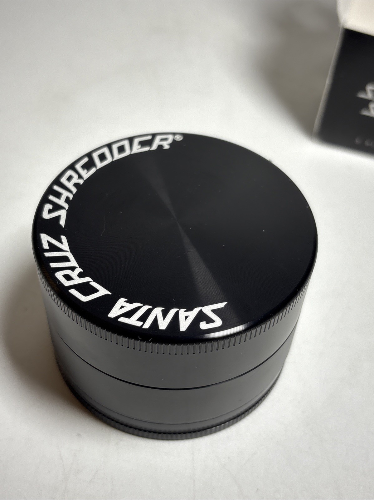 Santa Cruz Shredder x Zushi 3-Piece Large Grinder – 2.75" – The Ten Co Collab A