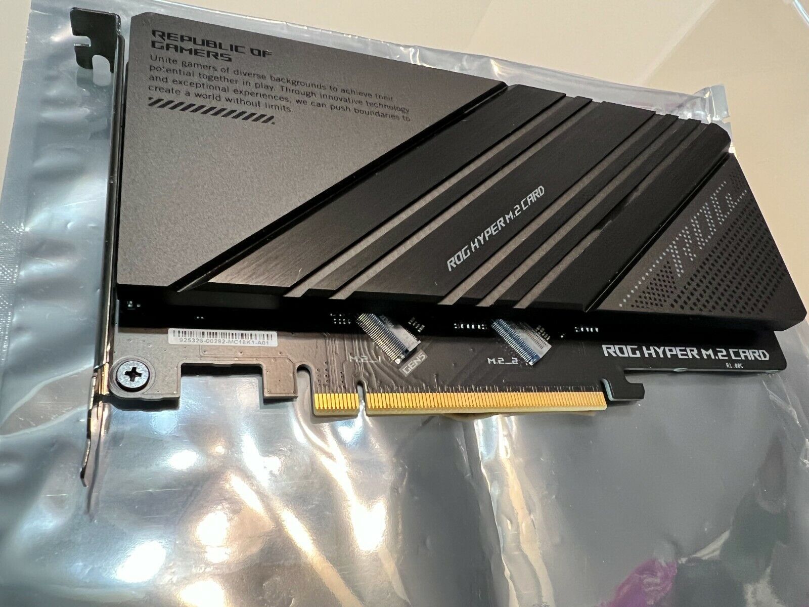 ASUS ROG HYPER M.2 CARD PCIE NVME M.2 EXPANSION CARD
