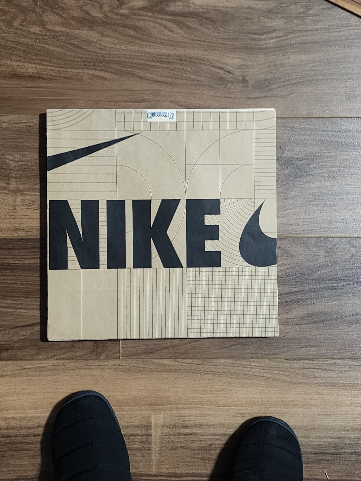 HTF Vtg NIKE SB Skateboard display store mirror Framed Excellent Condition *xbr