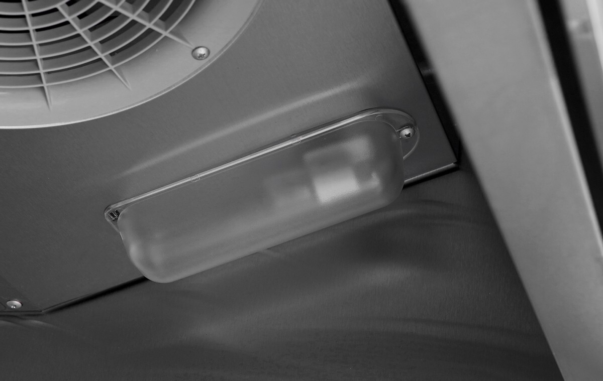 Atosa MBF8003GR, Top Mount 3-Door FREEZER