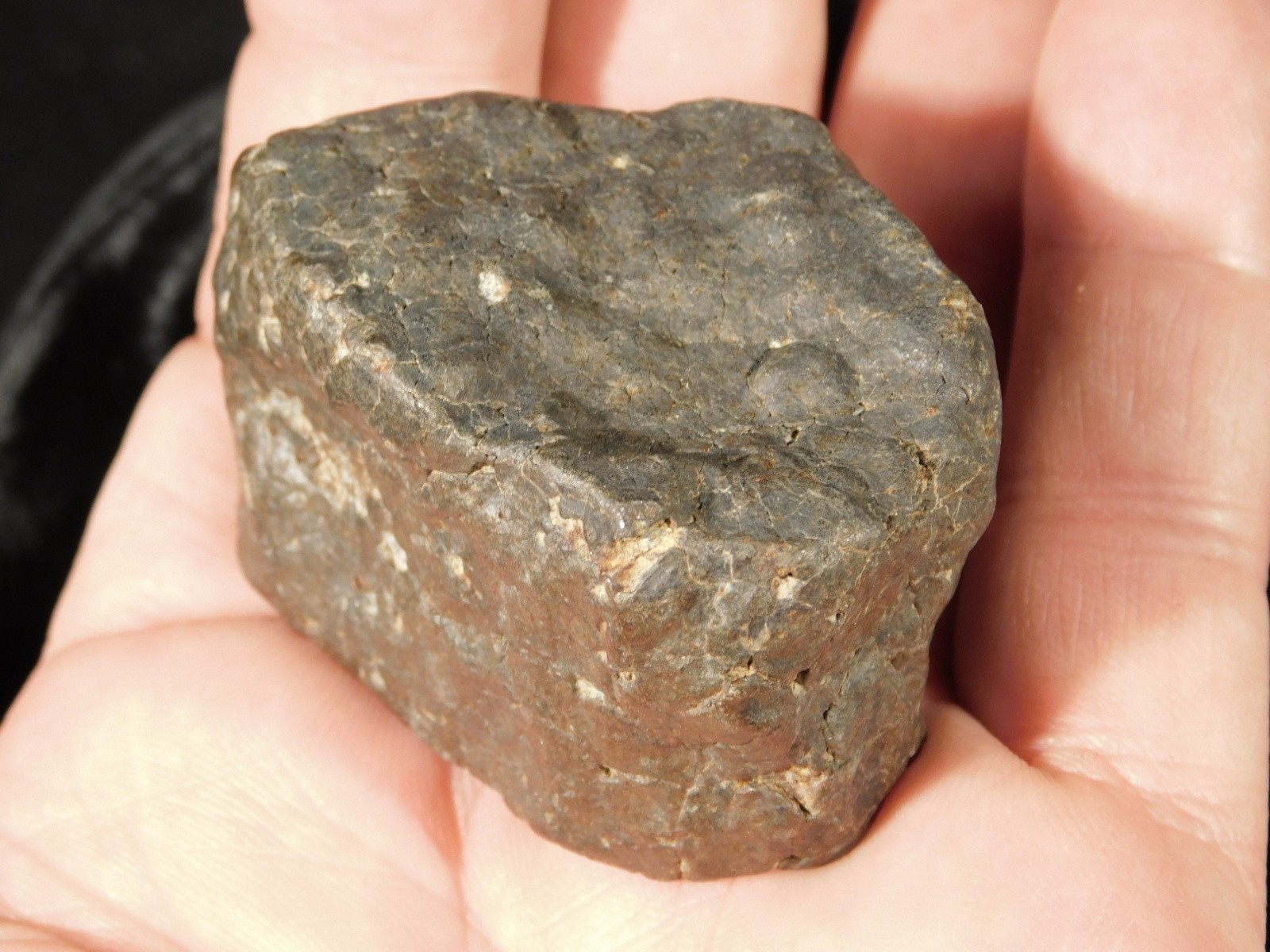 H6 Stony METEORITE Regmaglypts DARK Fusion Crust and Contraction CRACKS! 138gr
