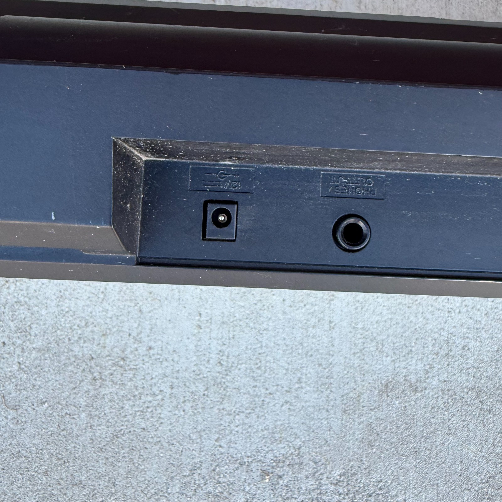 Yamaha PSR-E343 61-Key Portable Digital Keyboard Piano Tested Works no adapter