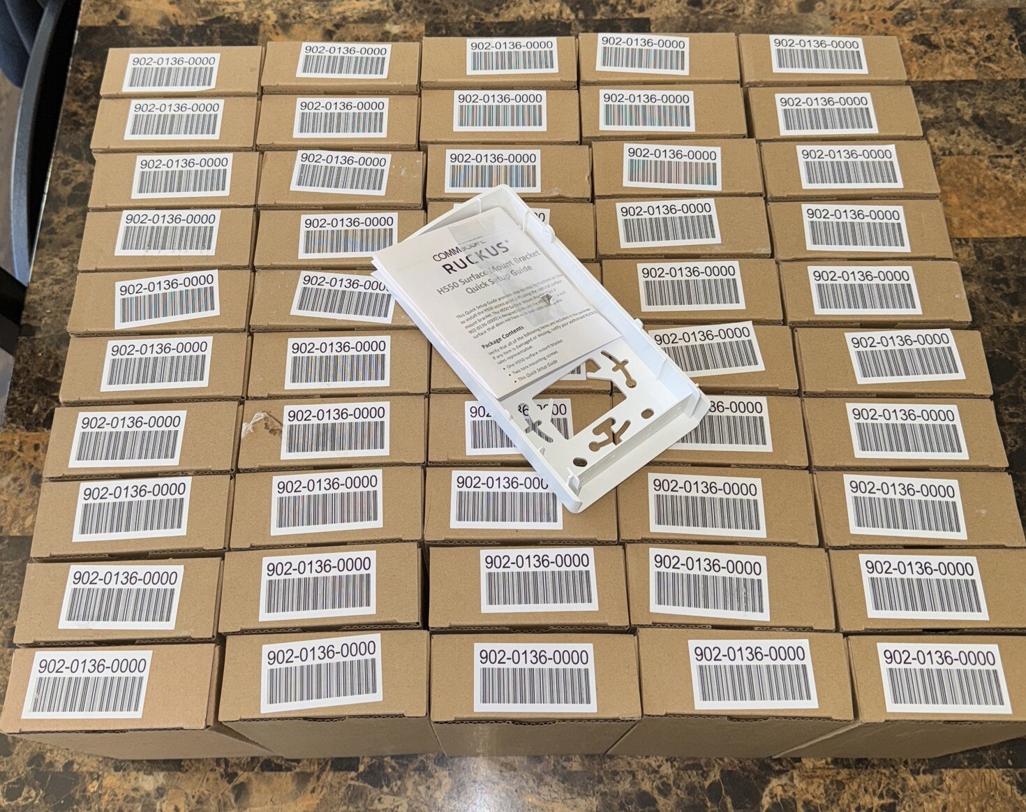 Ruckus (902-0136-0000) Surface Wall Mounting Bracket for H550 Access Point