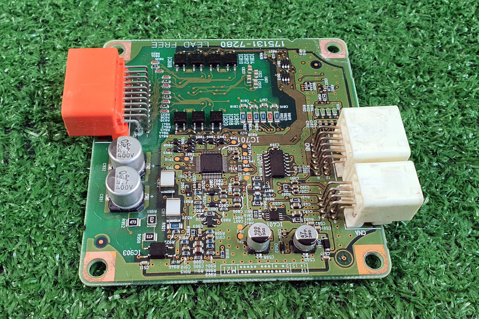 Toyota Prius Hybrid 2011-2015 Bettery Voltage Sensor Control module 89892-47080