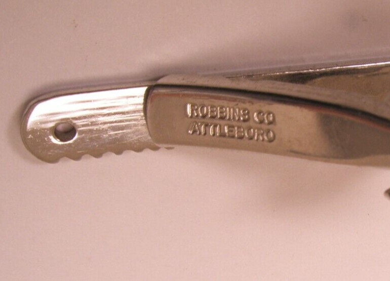 Simmonds Saw & Steel Co. Hack Saw Blade Vintage ROBBINS CO Tie Bar Clip tools