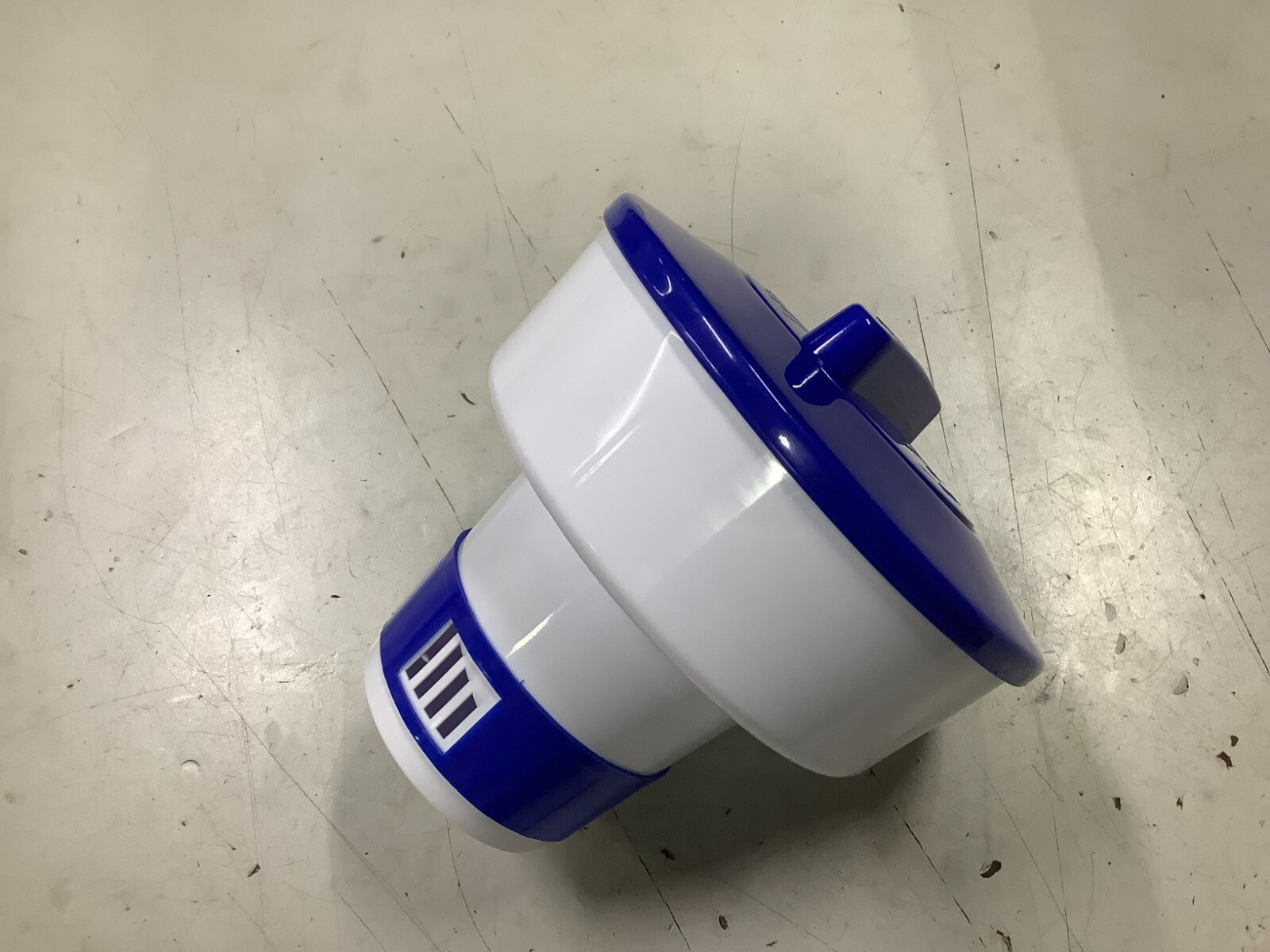 7" Floating Chlorinator Pool Chlorine Tablet Dispenser Collapsible FOR 3" TABLET