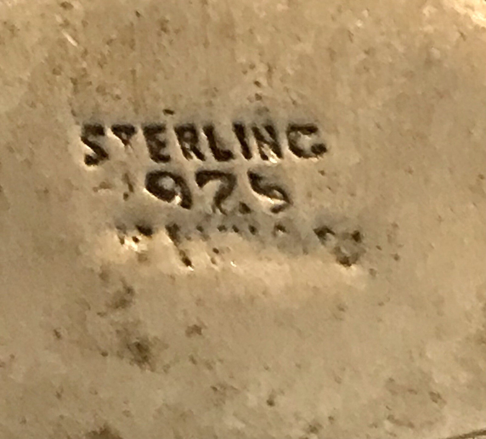 Sterling Silver Brooch Pin Pendant Crushed Stone Inlay 925 1.25 Inches 5.7g