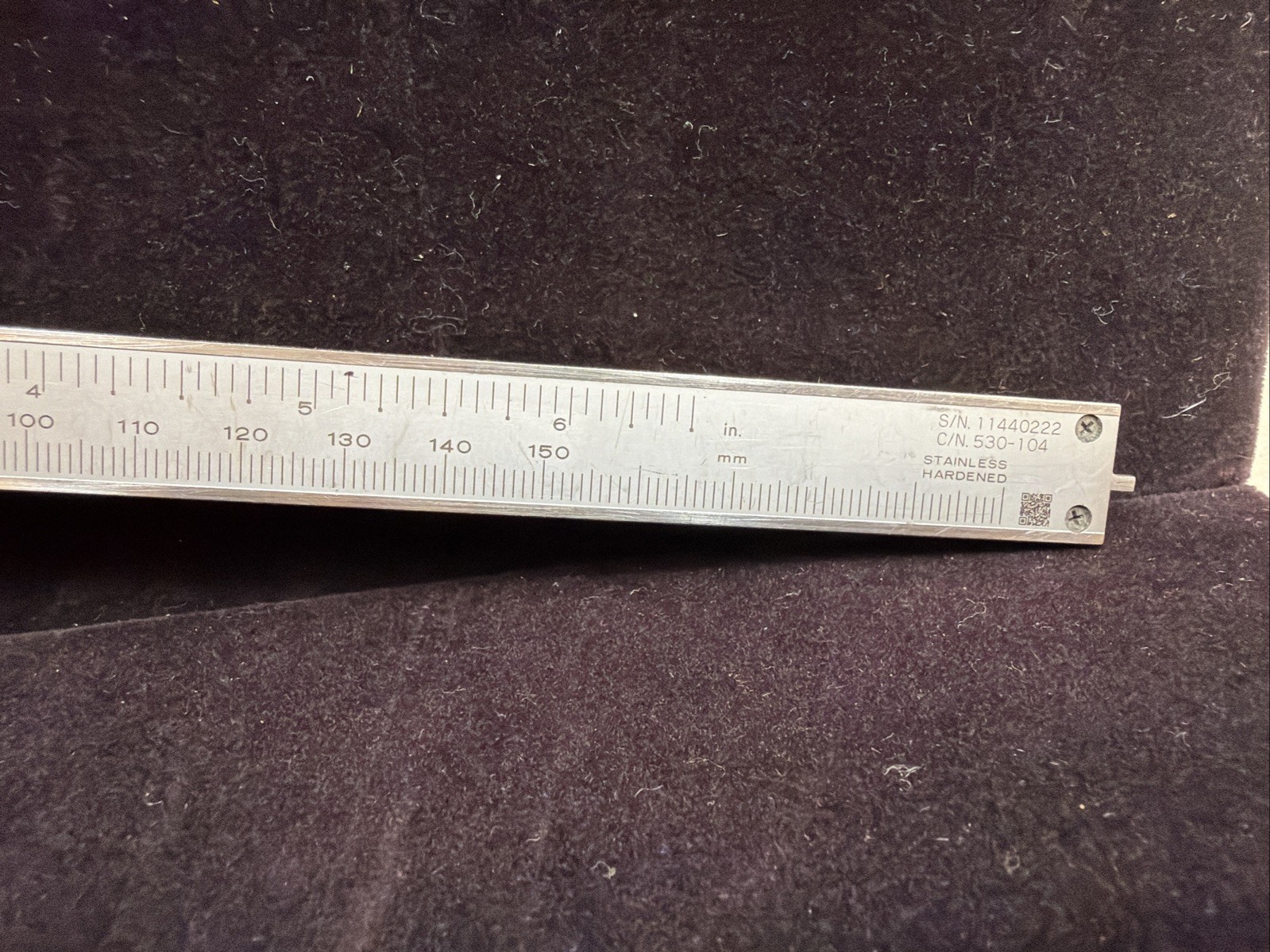 Mitutoyo 530-104 Vernier Caliper 6" 150mm