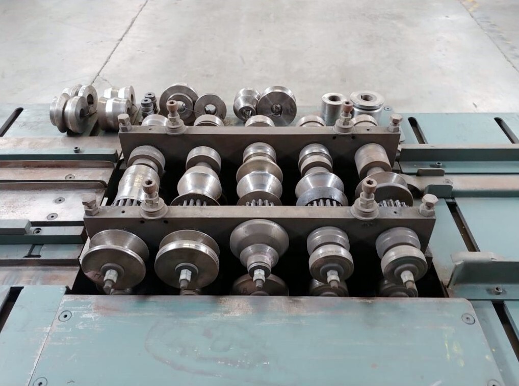 ENGEL LOCKFORMER ROLL FORMING MACHINE M-525 SHEET METAL PITTSBURGH MACHINE