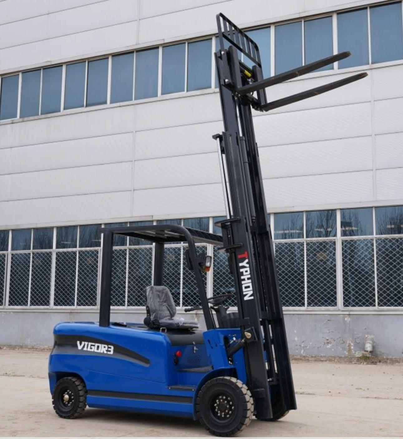 Brand New Electric Forklift 3 Ton Rated Capacity Lifter Truck USA w side shift