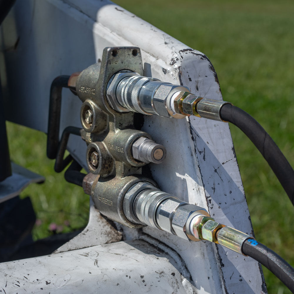 Titan Attachments 94" Hydraulic Skid Steer Dozer Blade, SSQA