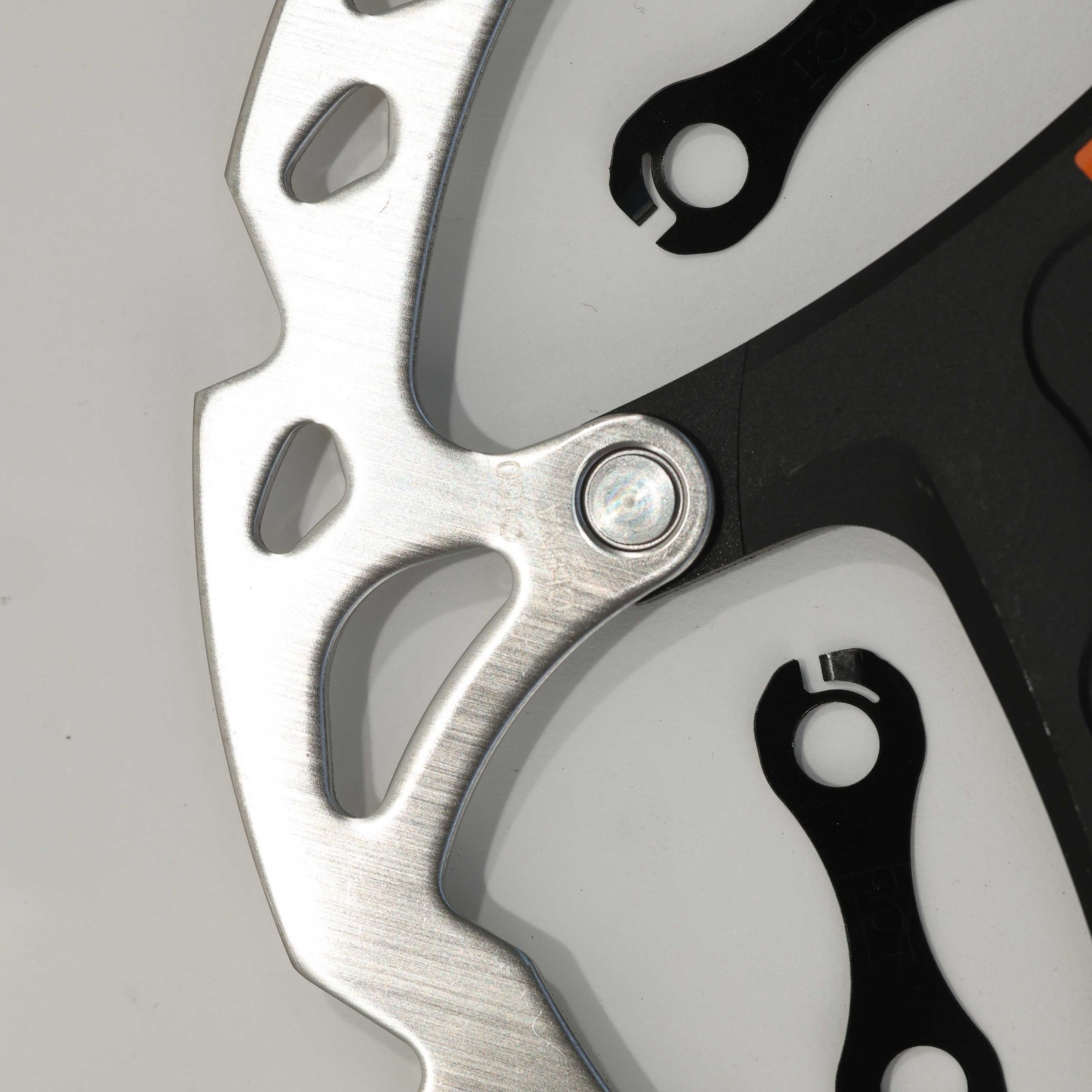 Shimano DEORE XT SM-RT76 Disc Rotor - 160mm, 6-Bolt, 2-Piece,Metal and Resin