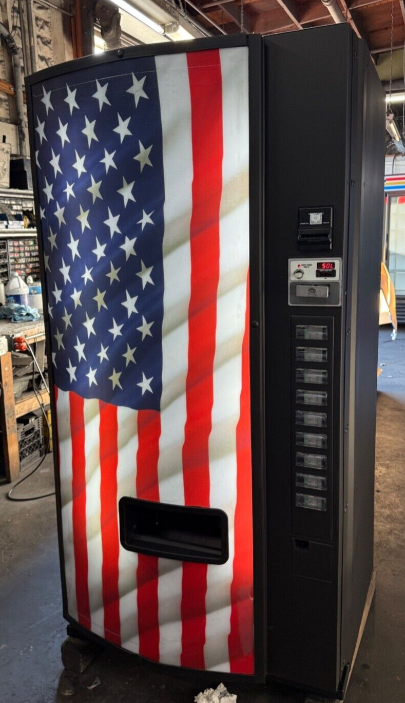 Dixie Narco 501E Soda Beverage Vending Machine  USA FLAG MDB