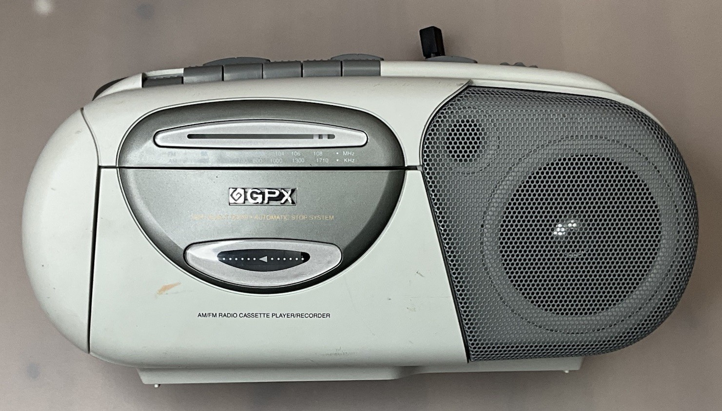 GPX AM/FM Radio Cassette Player Recorder Boombox AC/Battery Tested Worksn