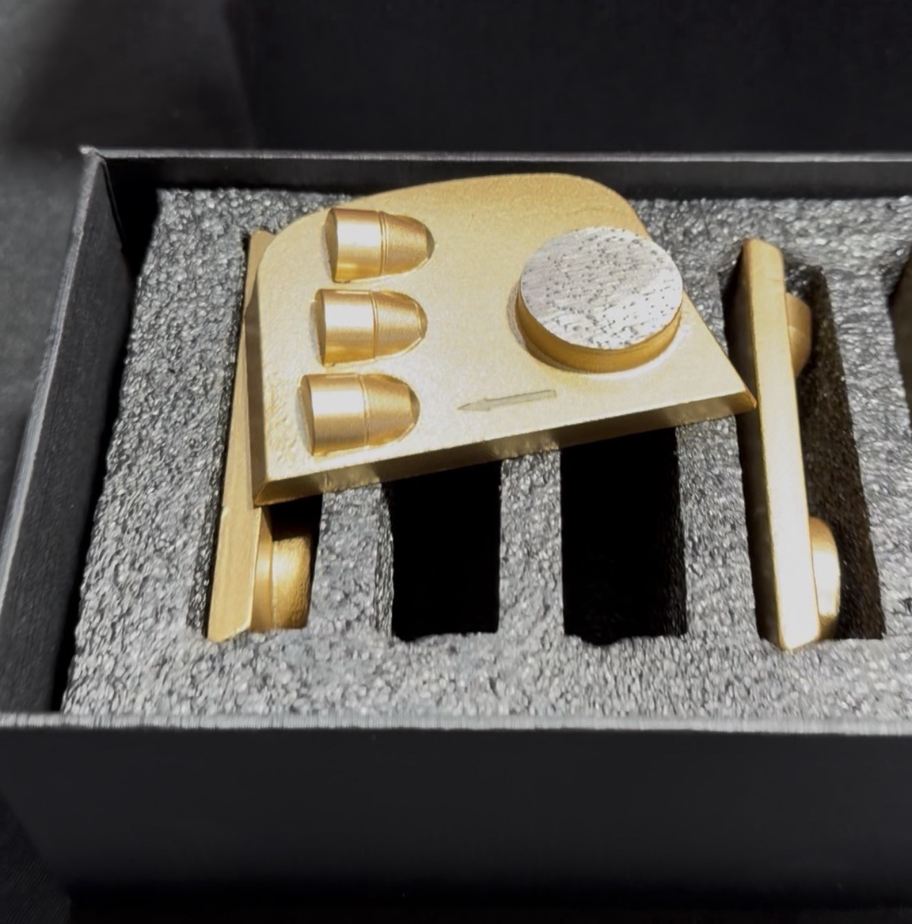 9 Lavina PCDs With Button Segments – Premium Diamond Tooling