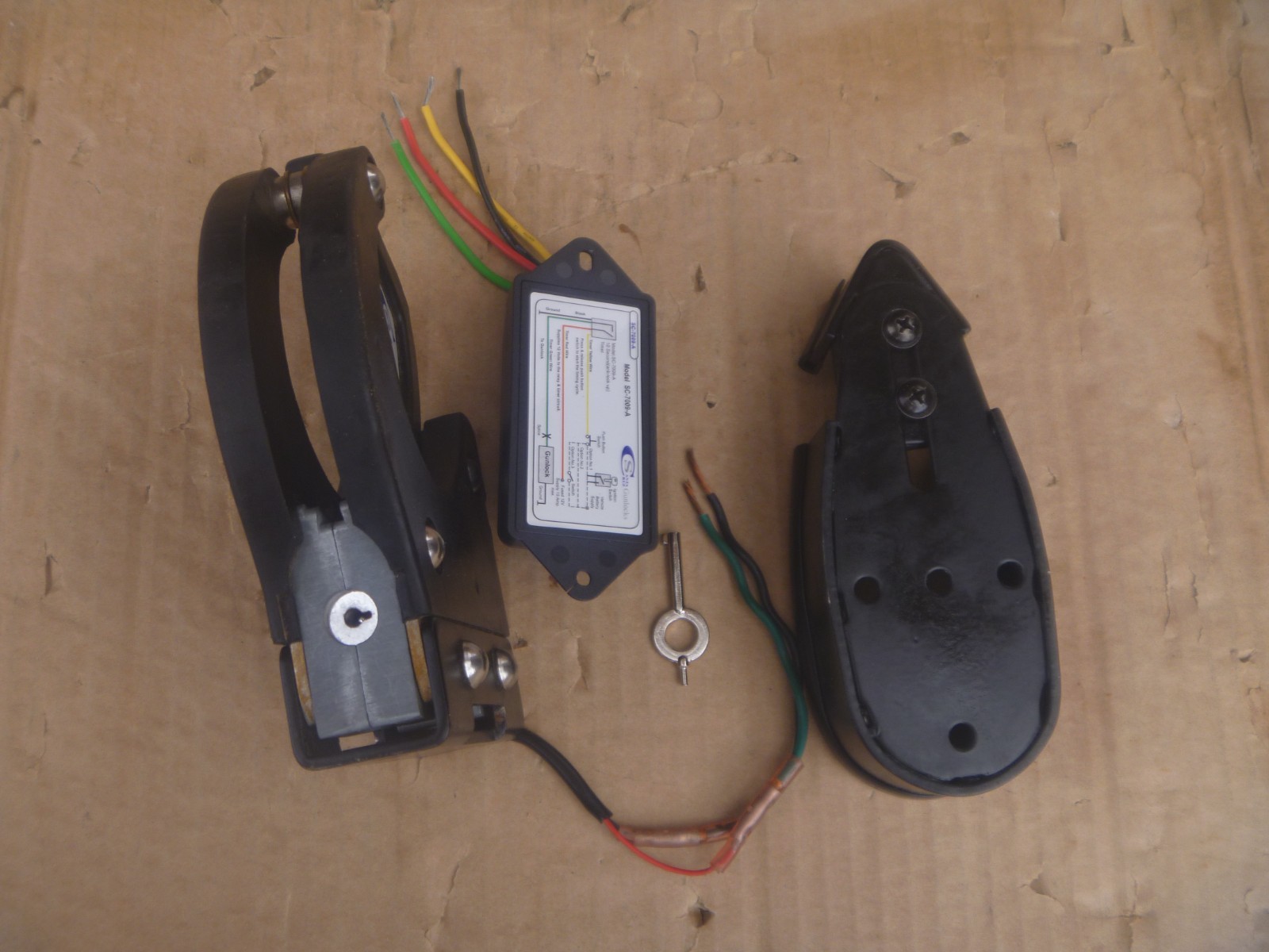 Santa Cruz Sc-5 Universal electric Gun Lock For Rifles /key/timer/butt included