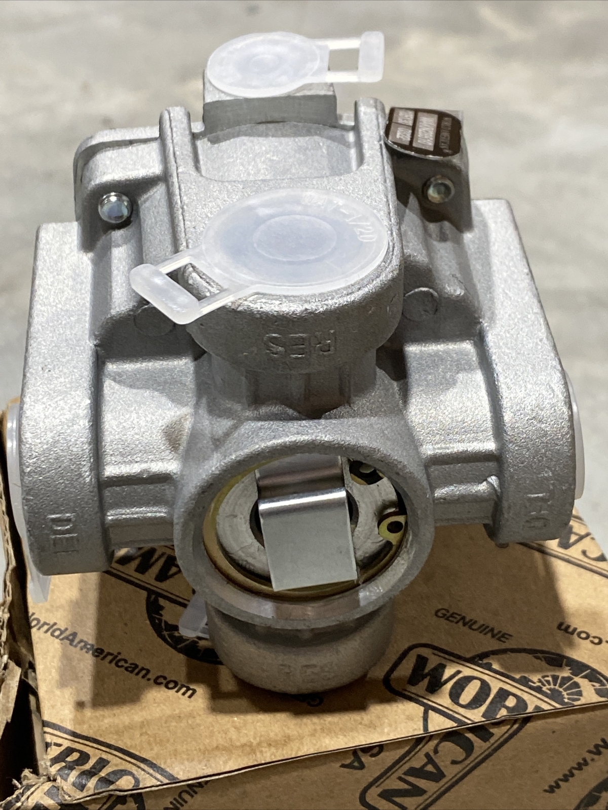 World American WAKN28510 Relay Valve RG3 New