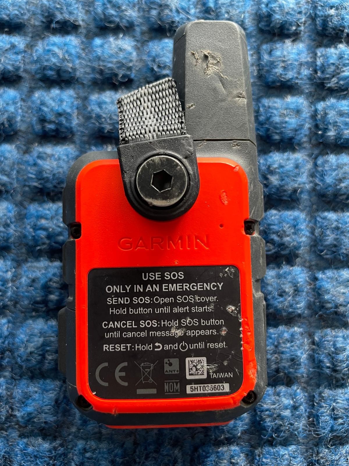 Garmin inReach Mini 2 GPS Satellite Communicator SOS w/ Box – Red