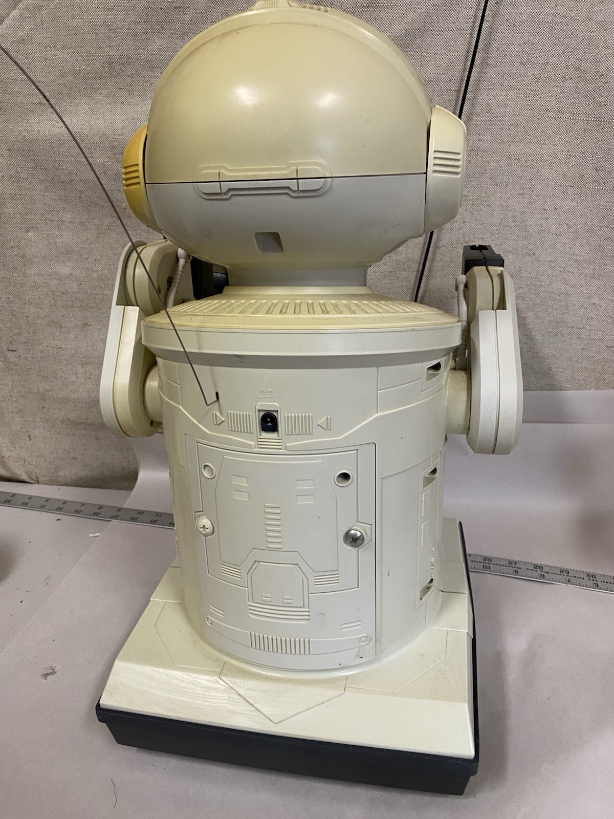 Robie Sr. RX Radio Shack Robot Collectable, UNTESTED No Remote