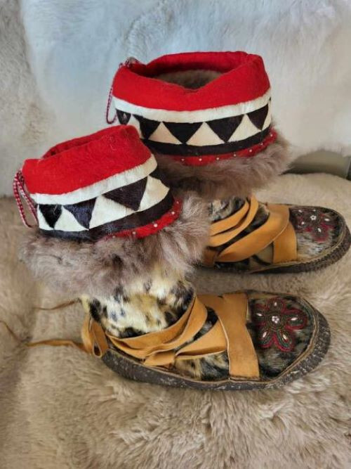 Vintage Handmade Fur, Skin, Leather, Felt & Glass Beaded Native Alaskan Mukluks
