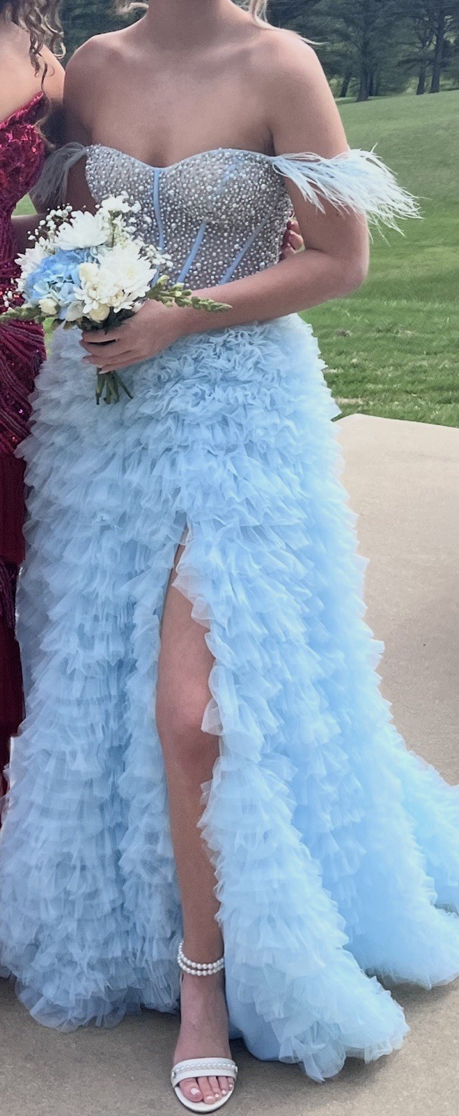 Sherry Hill Gown 55387 Tulle, Feathers Size 00