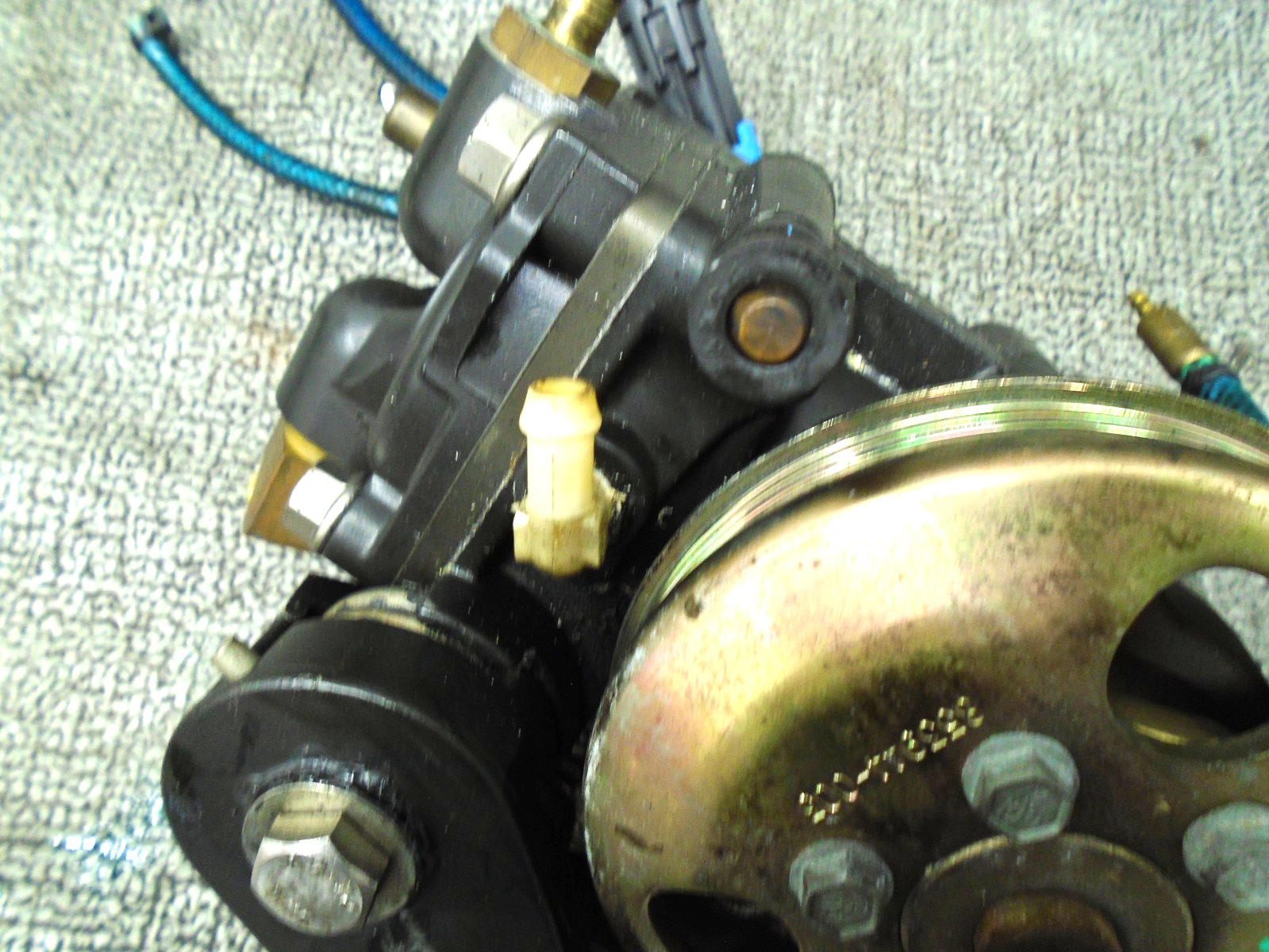 OEM AIR COMPRESSOR 854333T11 MERCURY OPTIMAX OUTBOARD MOTOR 75 90 115 HP PART