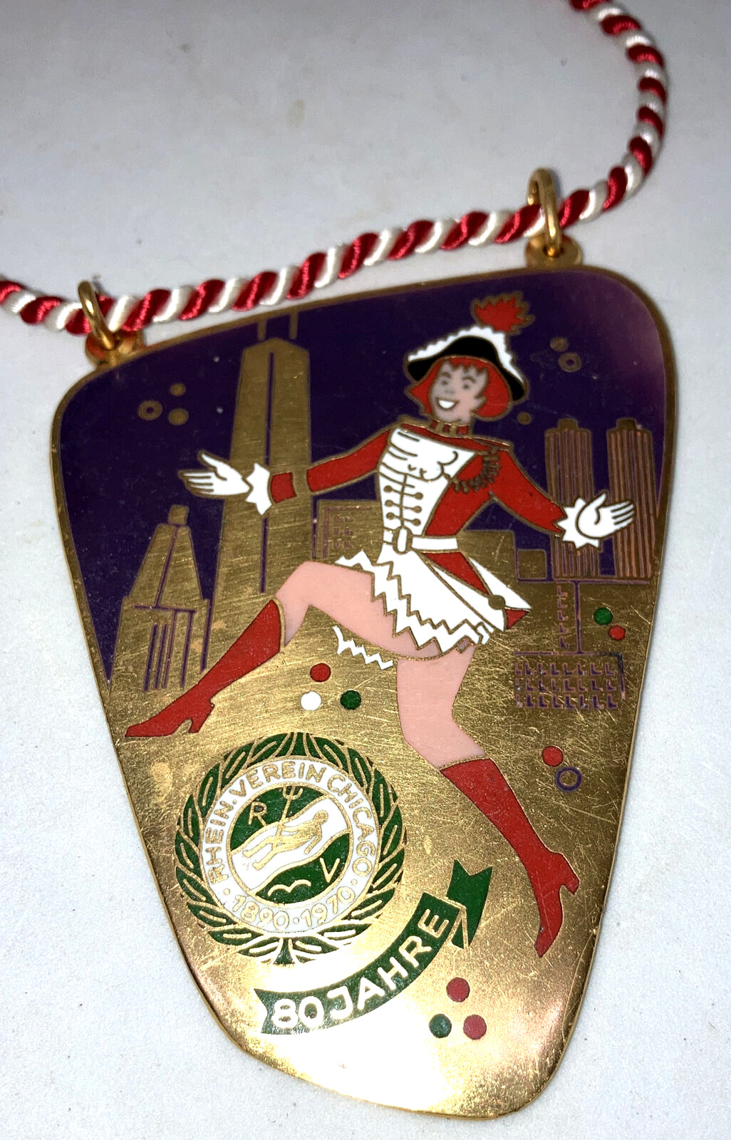 2 vintage Rhein Verein RV Chicago Karneval dancer 80 jahre metal order medal