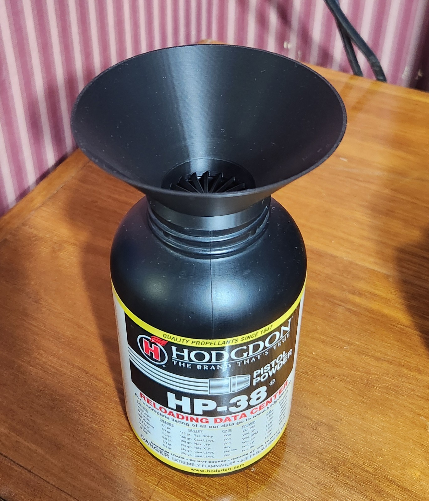 Reloading powder funnel with bullet separator for 1# bottles and Uniflow III