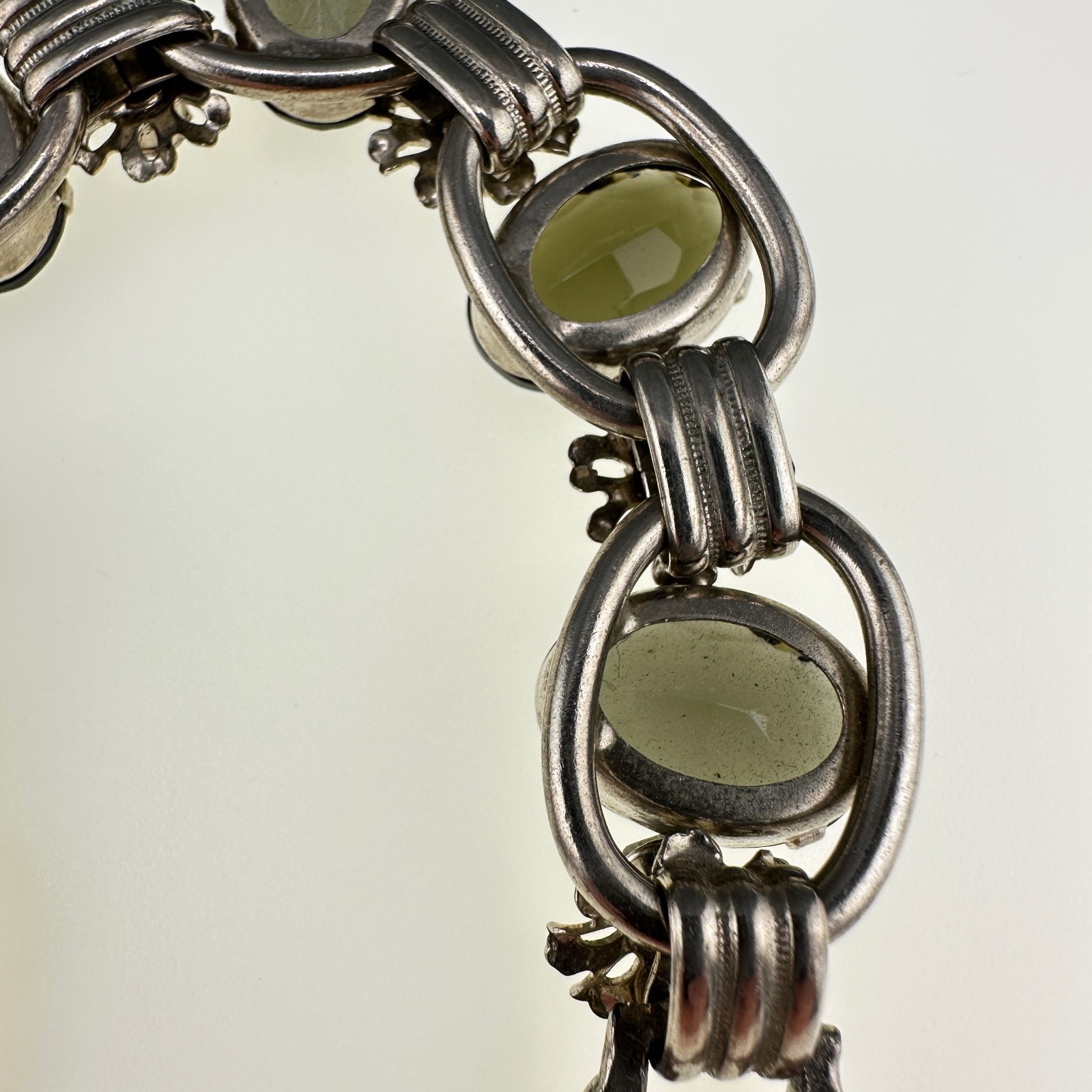 Vintage D&E Juliana Bracelet Gray Oval Stones Silver Tone Metal Flowers Verified