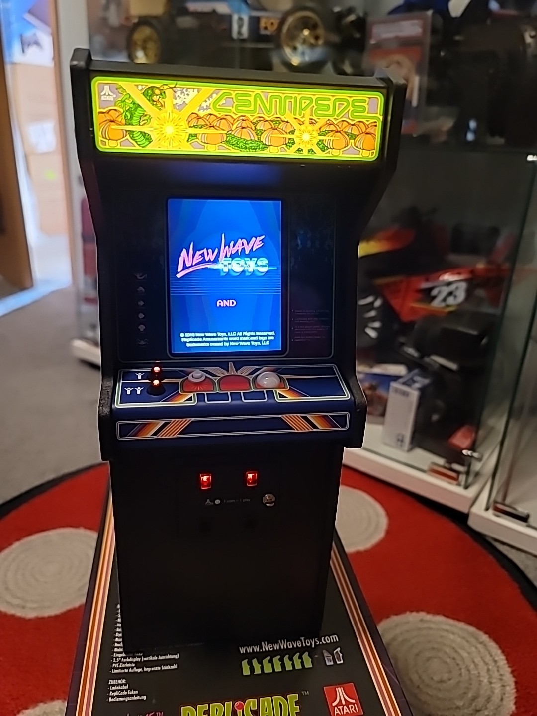 Centipede arcade game 1/6 replicade new wave toys Atari