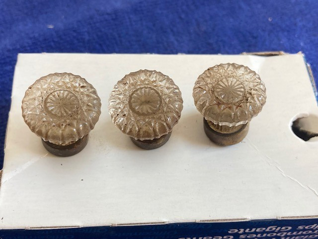 3 Small Vintage Pressed Glass & Brass Drawer Cabinet Pulls Knobs